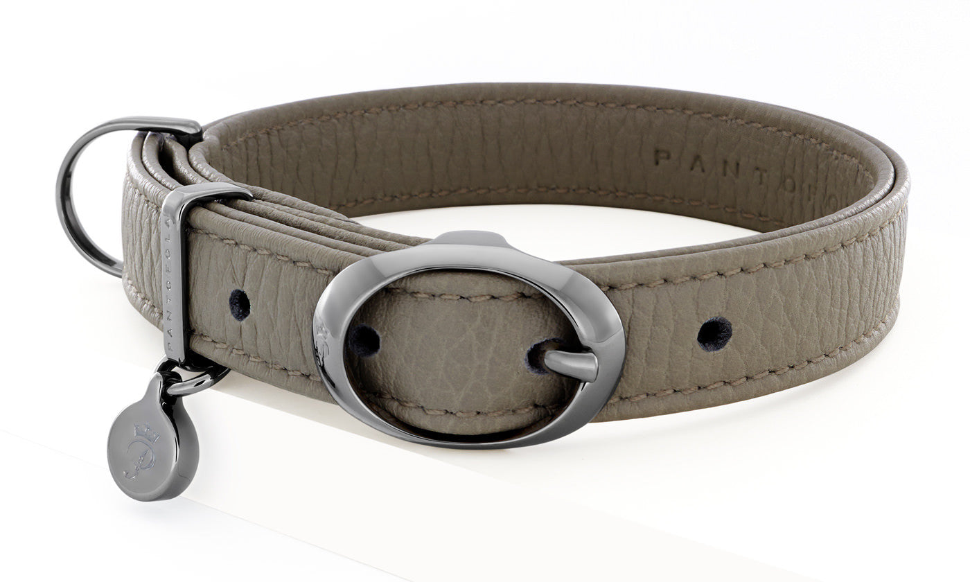 Pantofola Italian luxury leather dog collar in Luna, Small